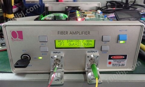C波段掺铒光纤放大器